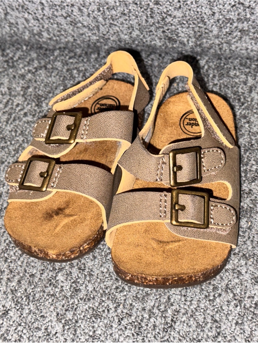 Toddler shoes (3C)